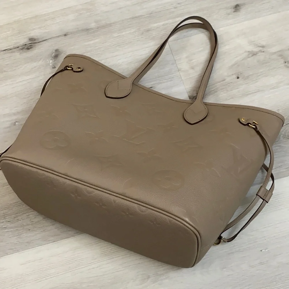 Louis Vuitton Neverfull MM Empreinte Leather Tote Shoulder Bag